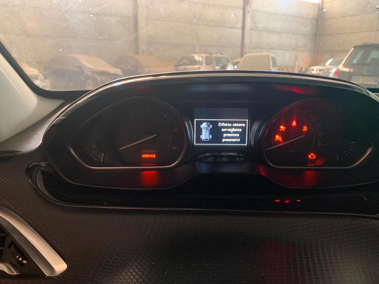 Peugeot 2008 BlueHDi