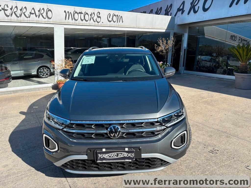 Volkswagen T-Roc 1.0 TSI R-Line Tua a soli 300 Euro al mese IVA ESPOSTA