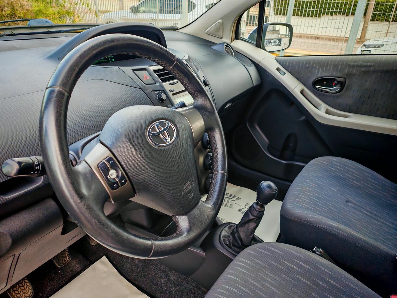 Toyota Yaris 1.4 D-4D Full Optional 2009