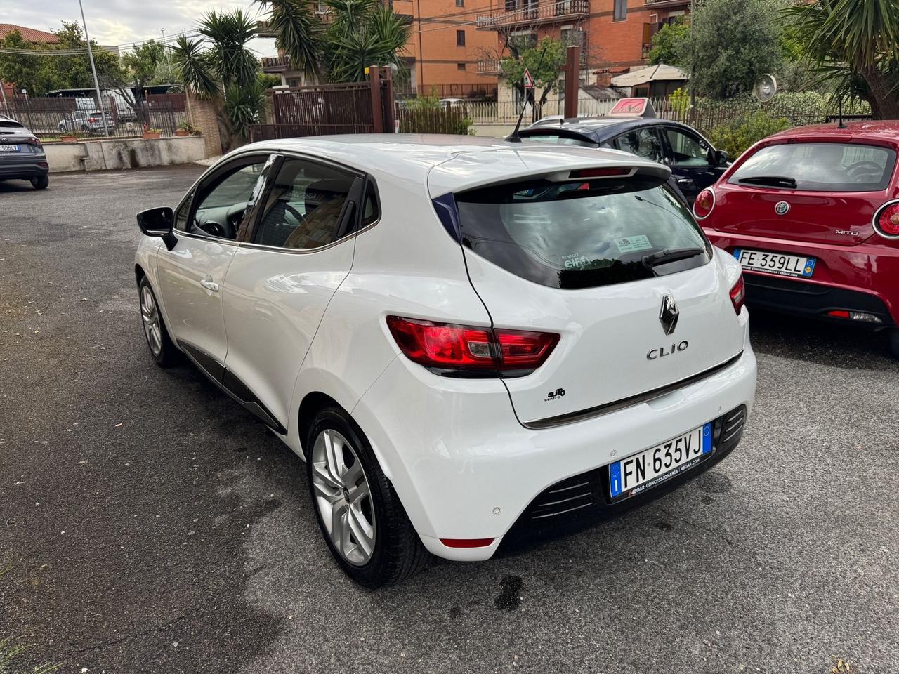 Renault Clio 1.2 benzina 75cv - Garanzia 24 Mesi