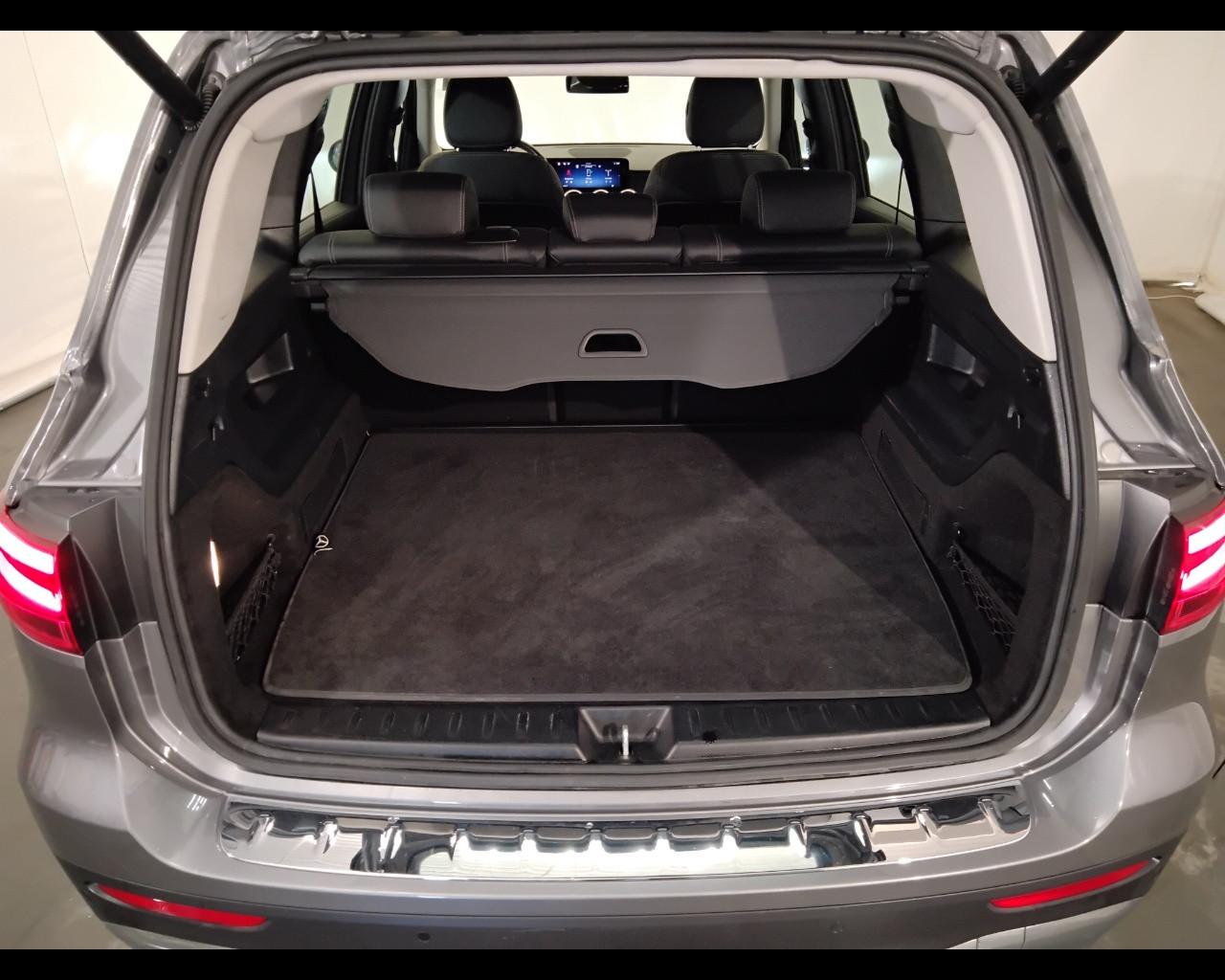 Mercedes-Benz GLB - X247 2023 - GLB 180 d Progressive Advanced auto