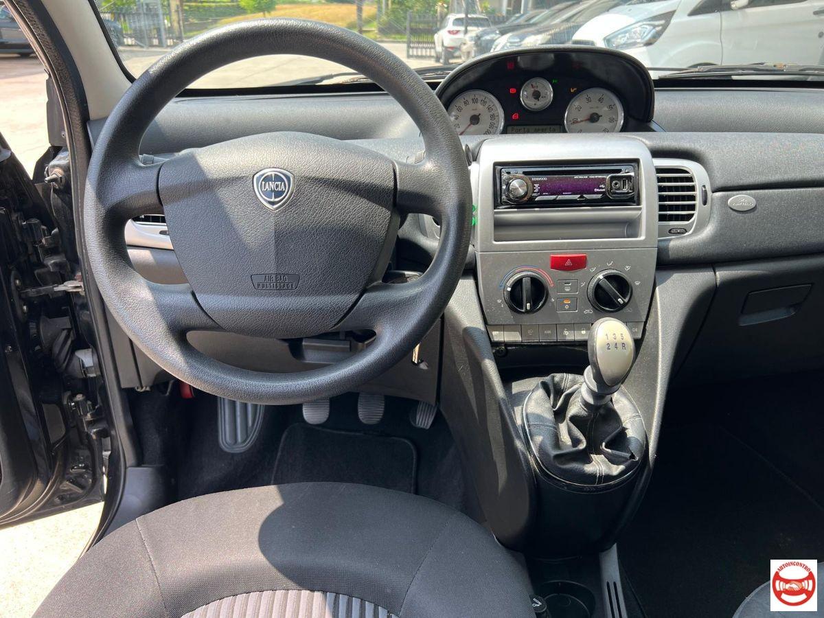 LANCIA - Ypsilon 1.2 8v Argento
