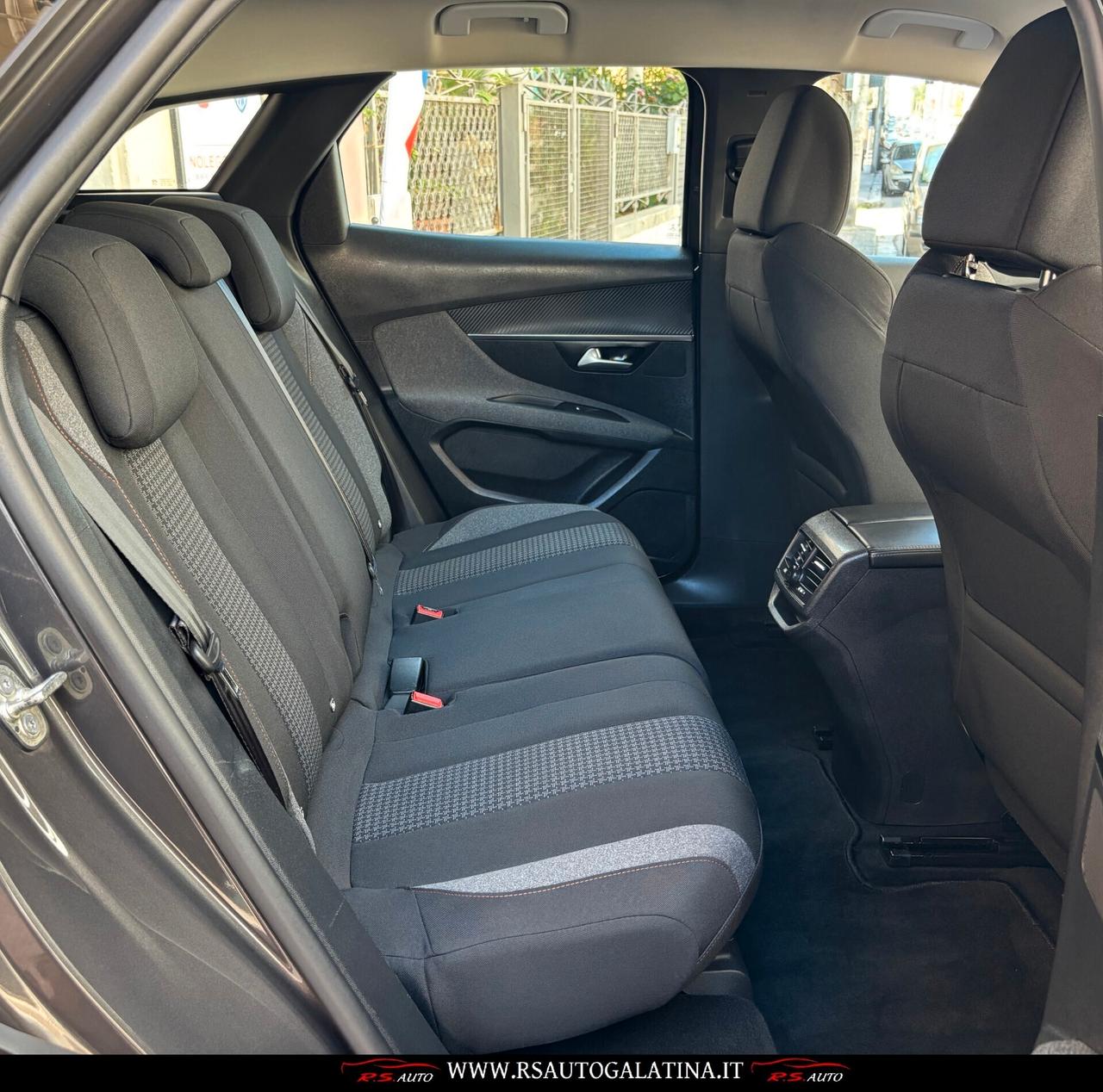 Peugeot 3008 BlueHDi 130 S&S Allure