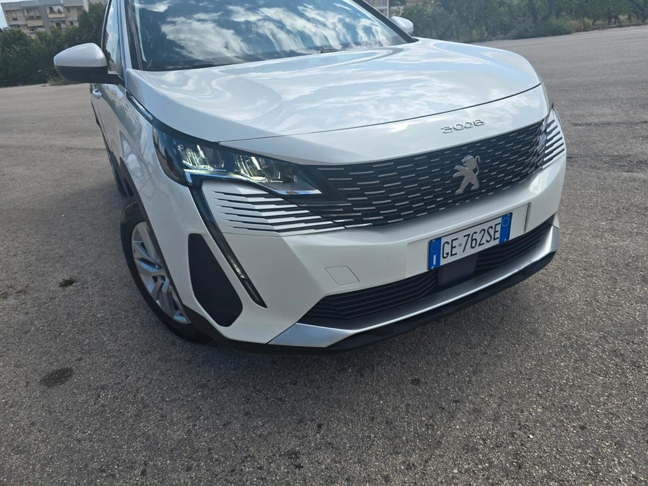 Peugeot 3008 BlueHDi 130 S&S Business