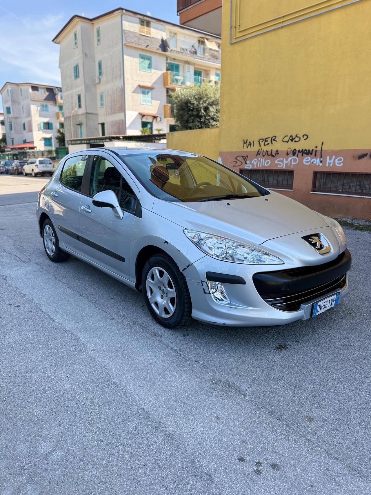 Peugeot 308 1.6 HDi 90CV 5p. Tecno
