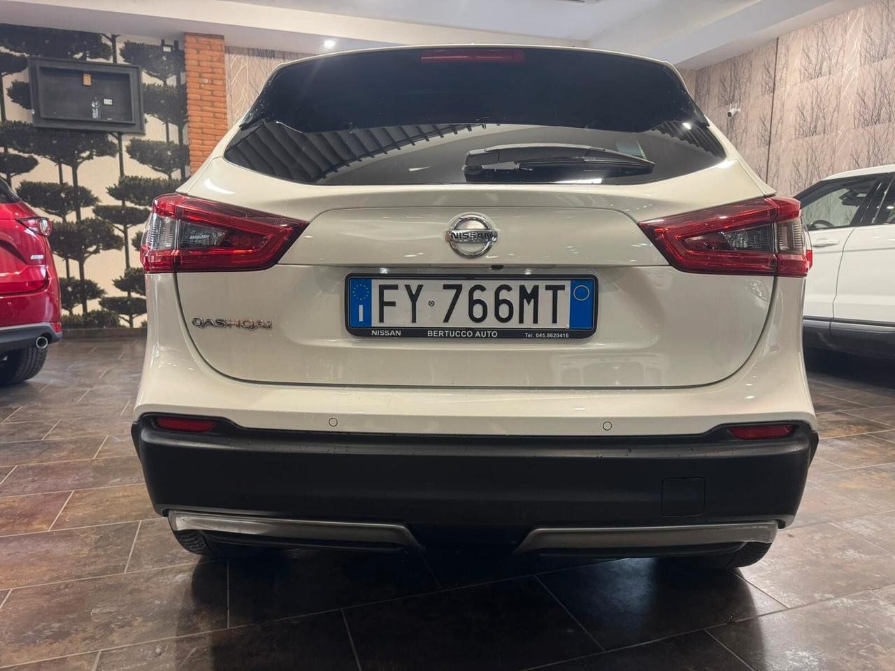 Nissan Qashqai 1.3 DIG-T 160 CV Tekna