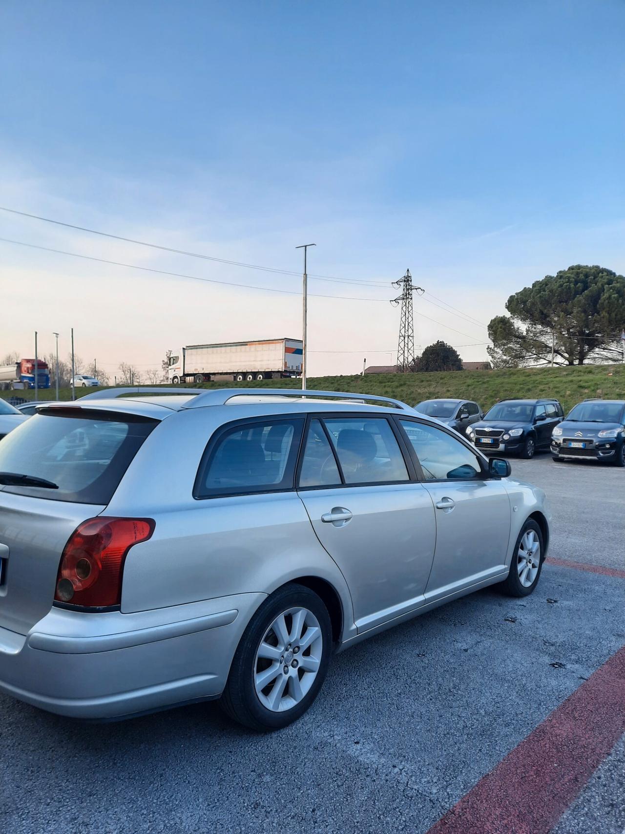 Toyota Avensis 1.8 GPL 16V Station Wagon