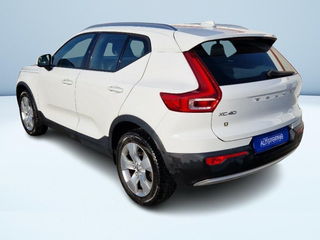 Volvo XC40 2.0 D4 Momentum AWD Geartronic