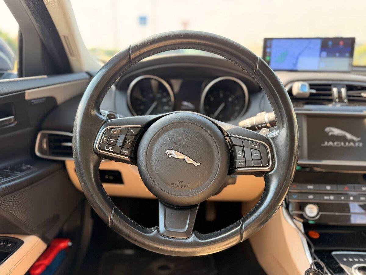 Jaguar XE Berlina XE 2.0d Prestige Business edition awd 180cv auto