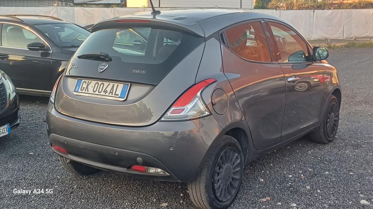 Lancia Ypsilon FireFly 5 porte S&S Hybrid UnYca