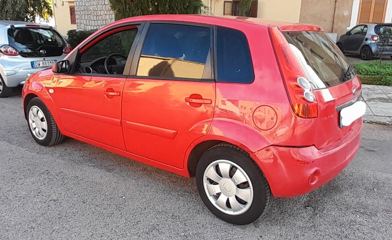 Ford Fiesta 1.4 TDCi 5p. Ghia