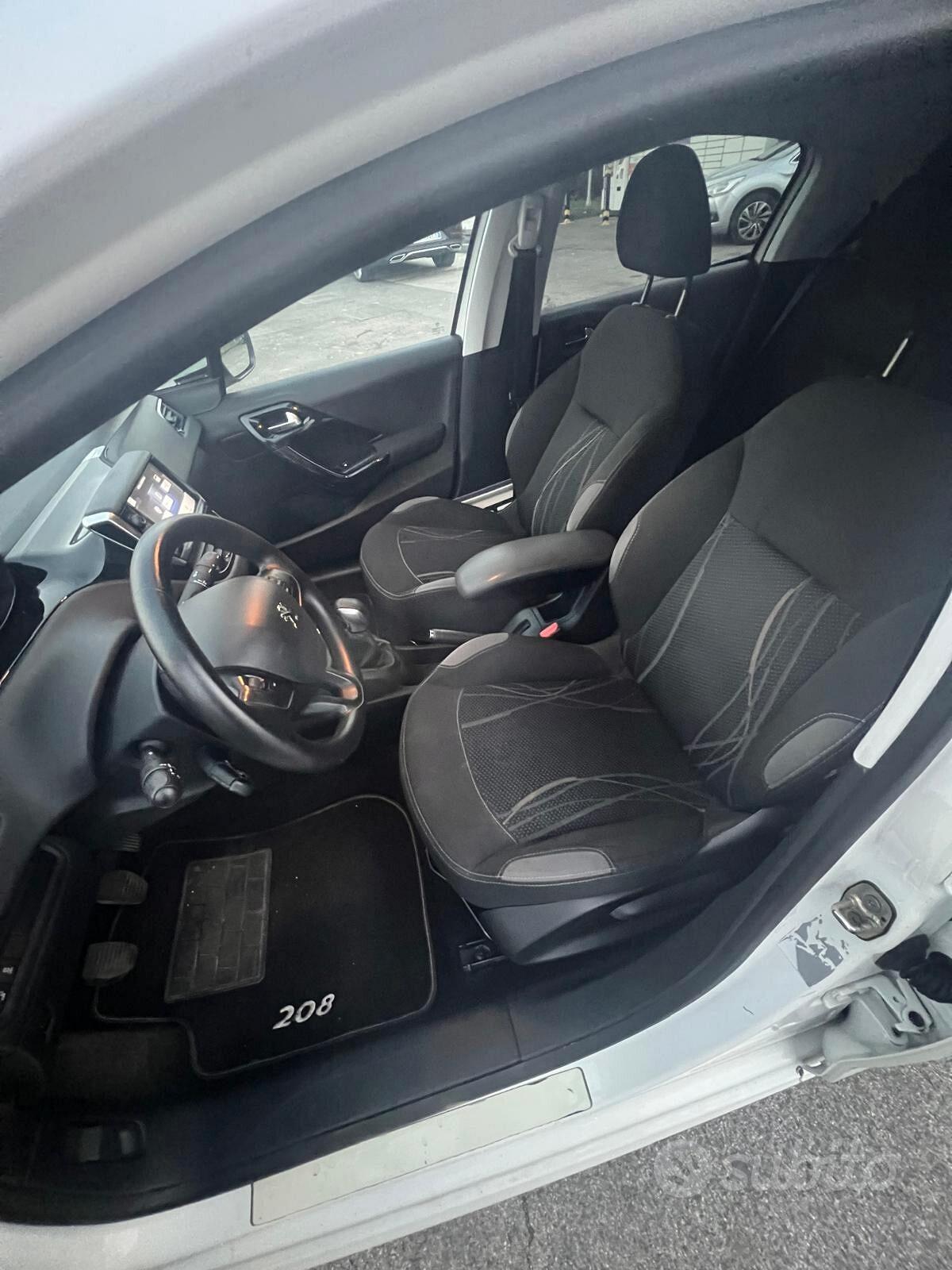 Peugeot 208 1.2 VTi 82 CV 5porte Allure