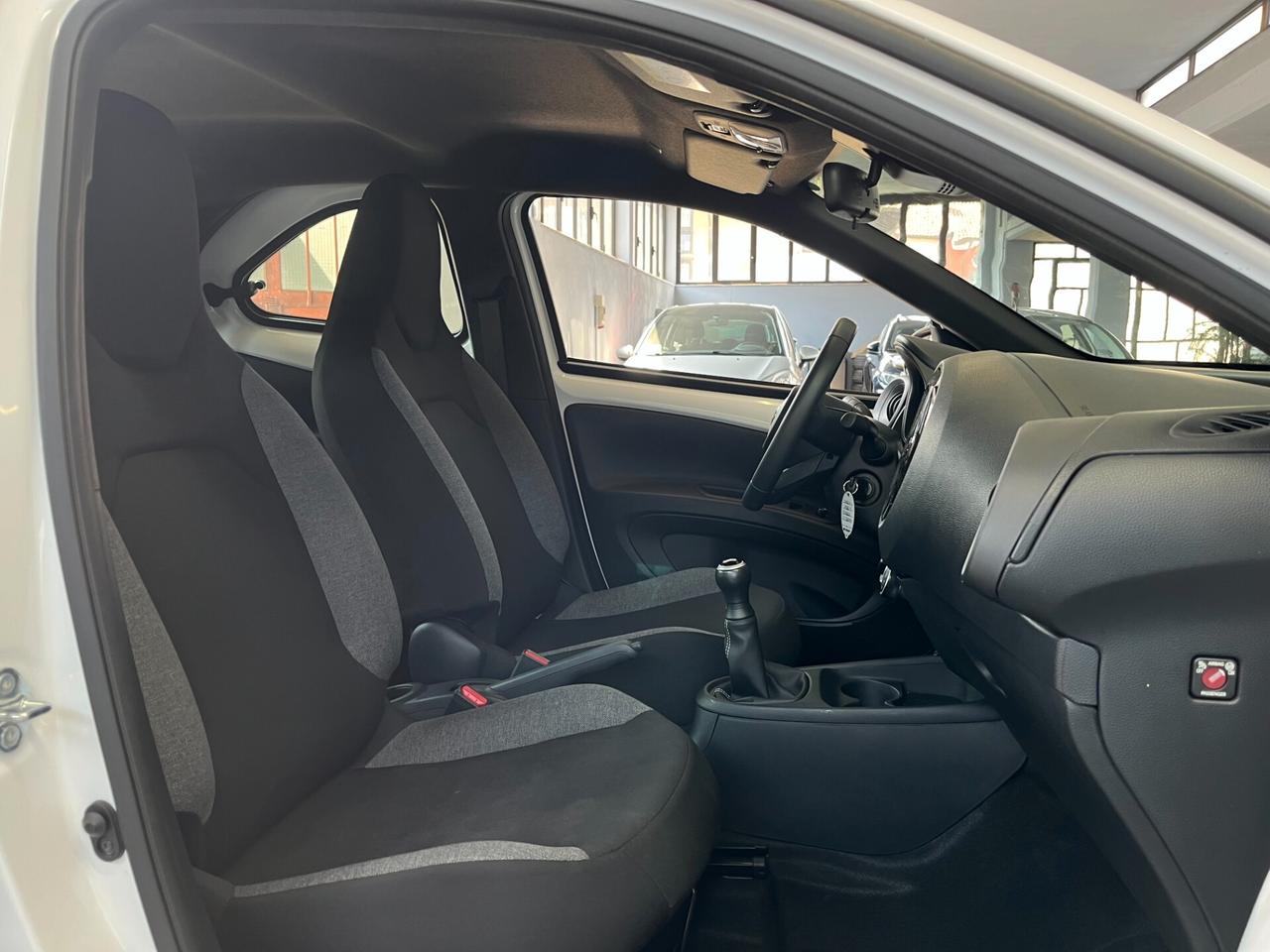 Toyota Aygo X 1.0cc ACTIVE 72cv-NESSUN VINCOLO FINANZ.