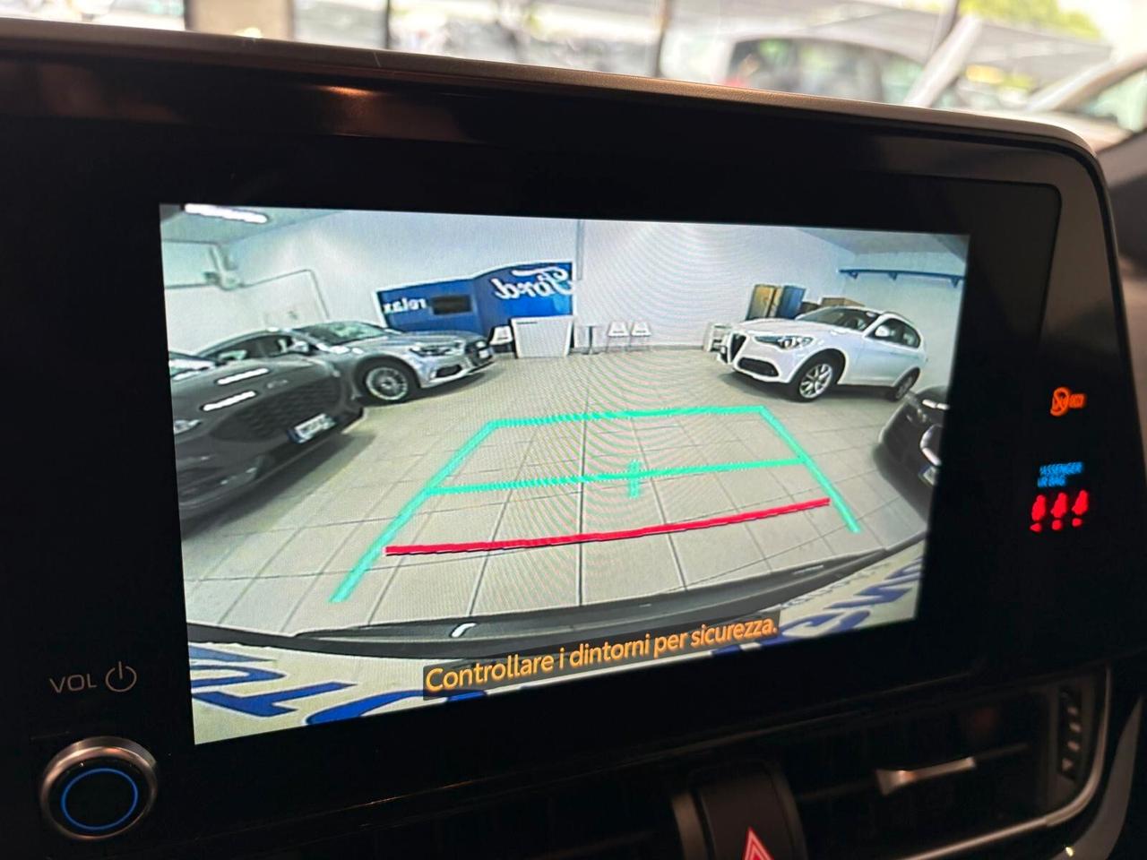 Toyota C-HR TREND 2.0 Hybrid E-CVT 50000 KM