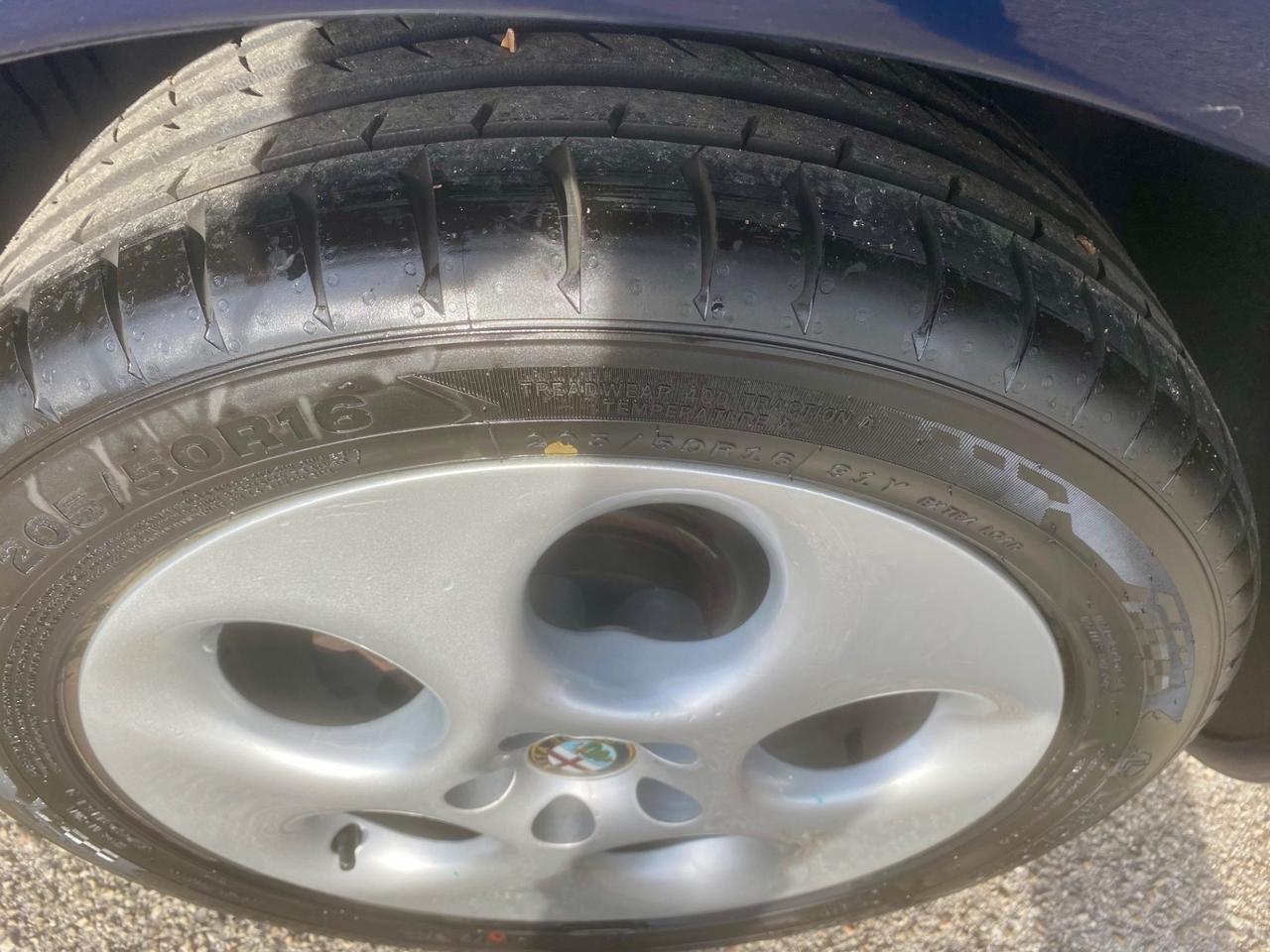 Alfa Romeo GTV 2.0 COUPÉ