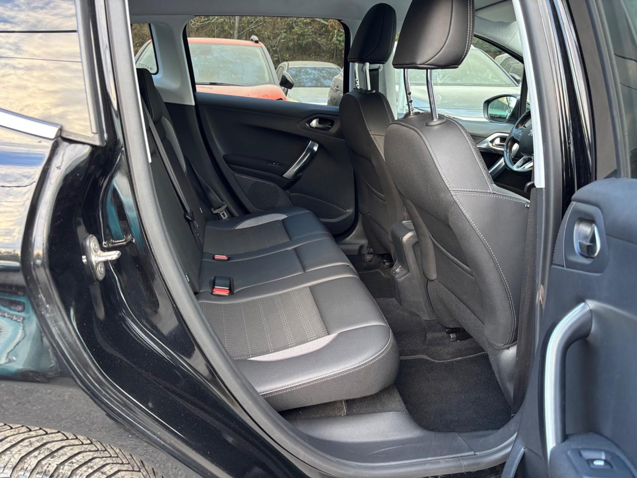 Peugeot 2008 1.6 hdi OK NEOPATENTATI
