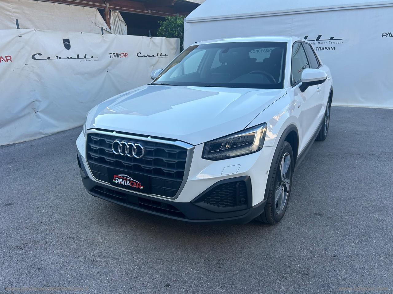 AUDI Q2 30 TDI S tronic Identity Black