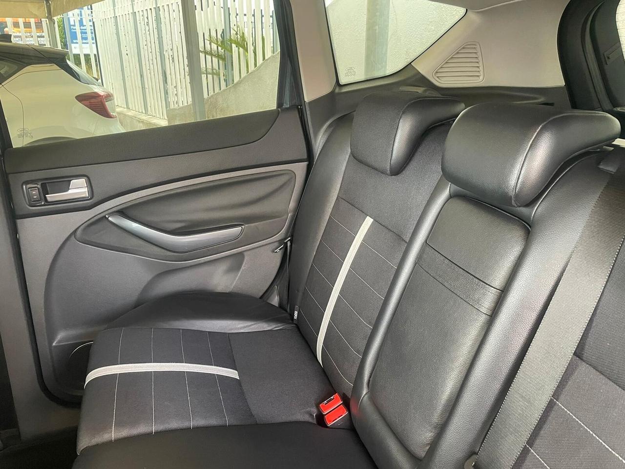 Ford Kuga 2.0 TDCi 136 CV 2WD Titanium DPF