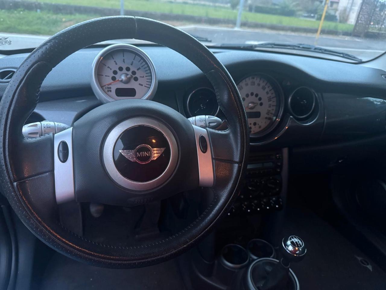 Mini 1.6 16V One de luxe