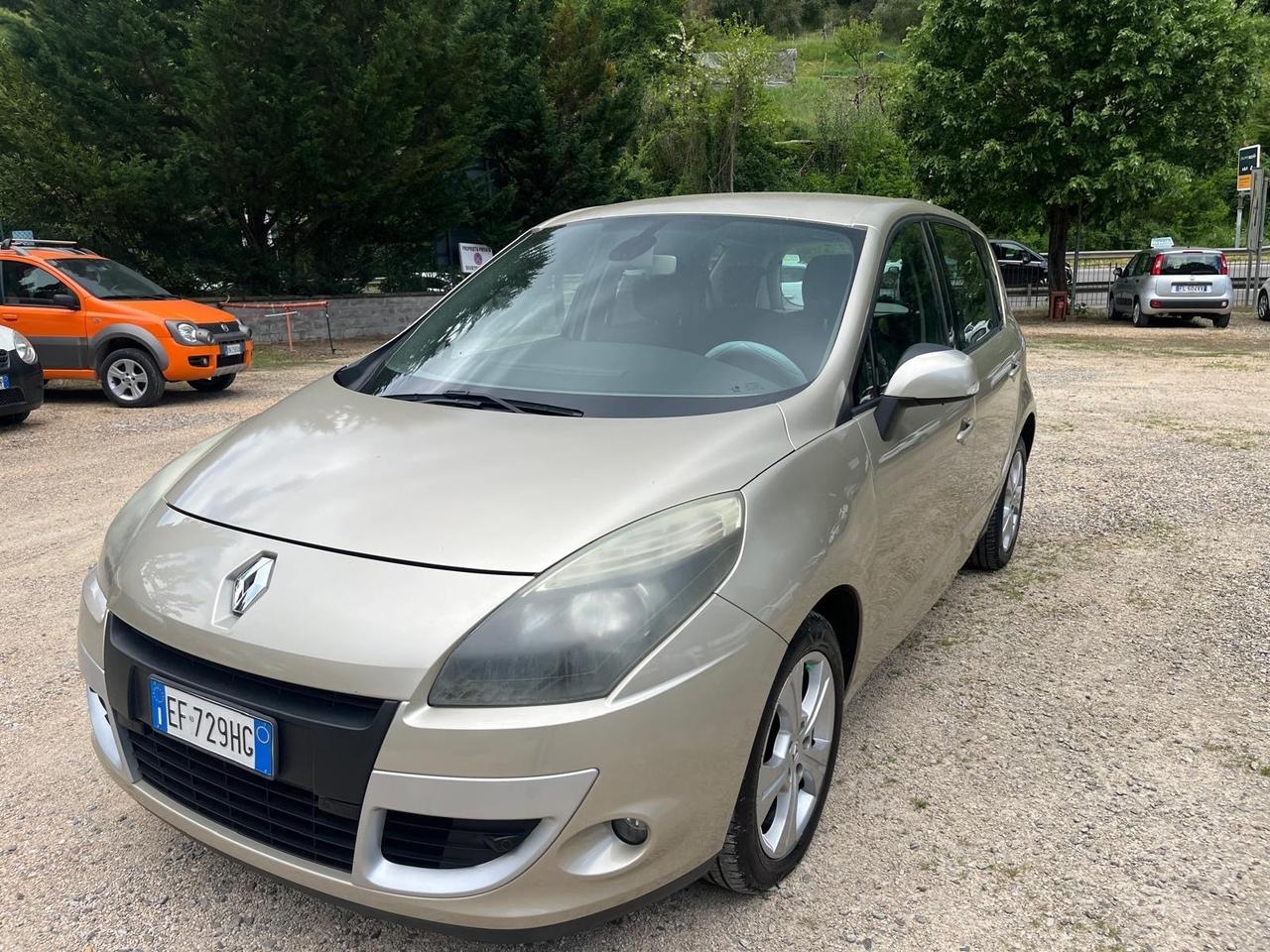 Renault Scenic Scénic X-Mod 1.5 dCi 110CV Luxe