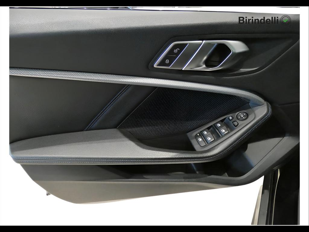 BMW Serie 1 (F40) - 118d 5p. Msport