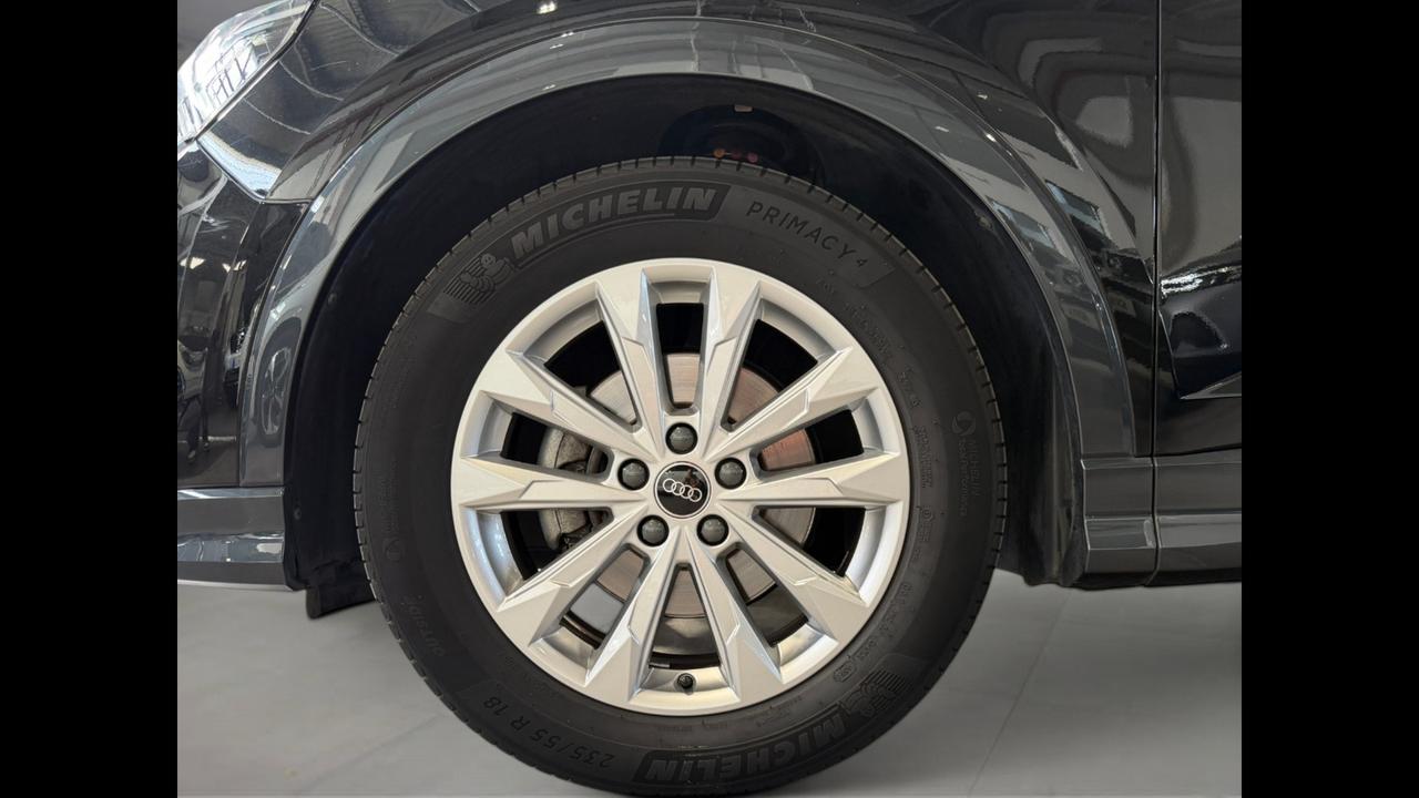AUDI Q3 I 2019 Sportback - Q3 Sportback 35 2.0 tdi Business Plus