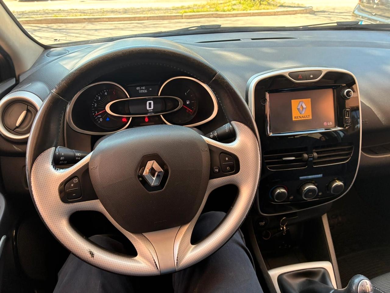 RenaultClio Sporter1.5dCi75CV navi retro-16