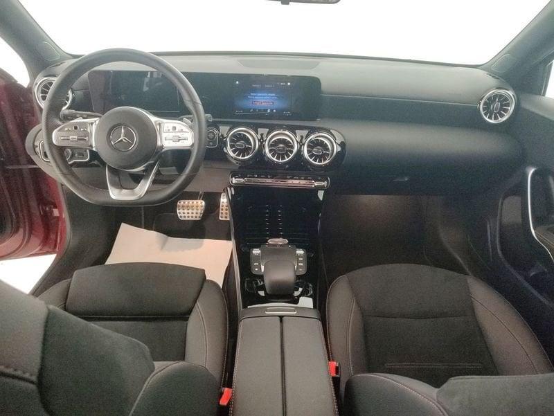 Mercedes-Benz Classe A A 200 d Premium Night edition auto