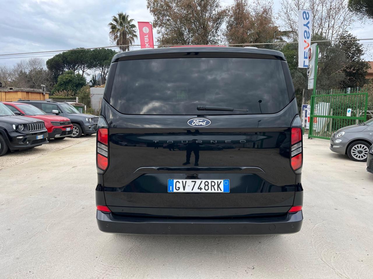 Ford Tourneo Custom 320 L2H1 2.0 170CV AUTO
