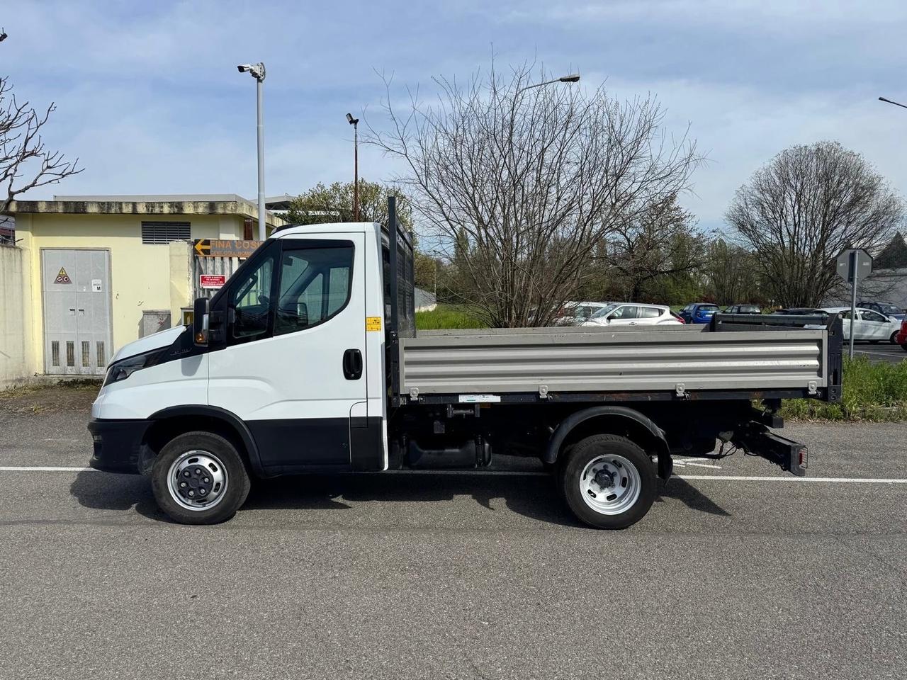 Iveco Daily 35C12 BTor 2.3 HPT PC-RG Cabinato + iva