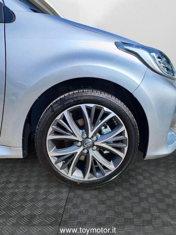 Toyota Yaris 4ª serie 1.5 Hybrid 5 porte Lounge