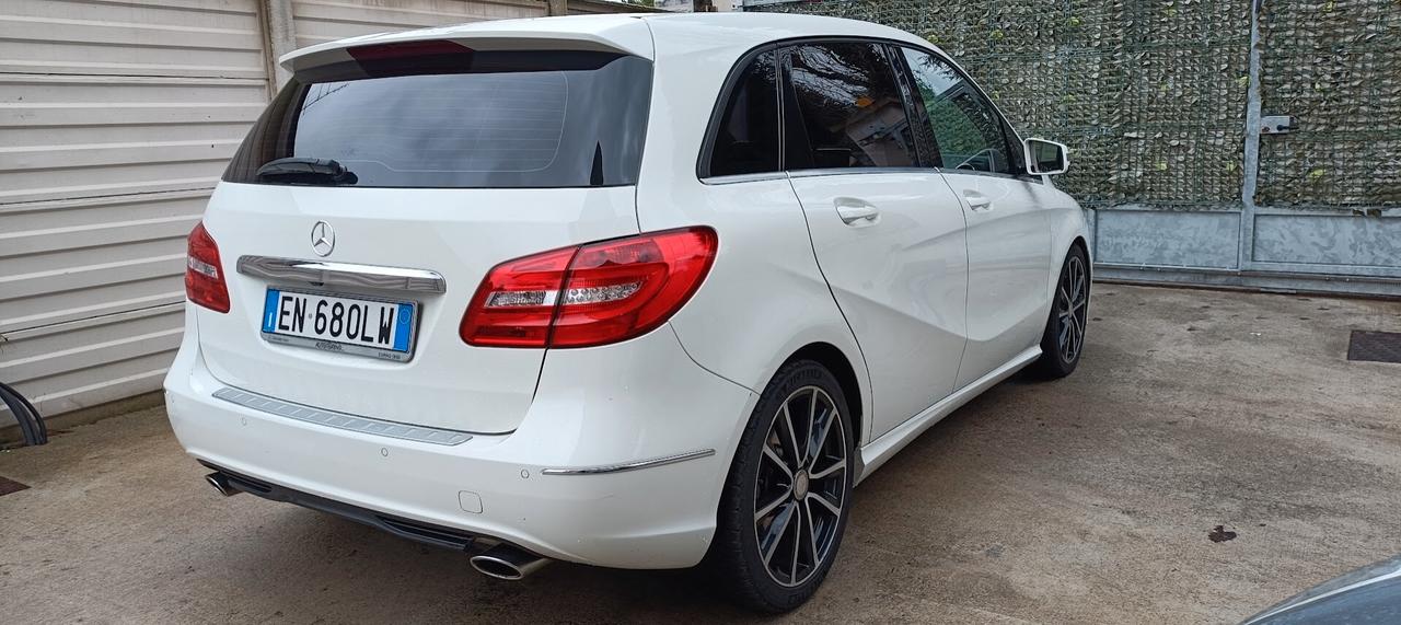 Mercedes-benz B 180 CDI BlueEFFICIENCY Premium