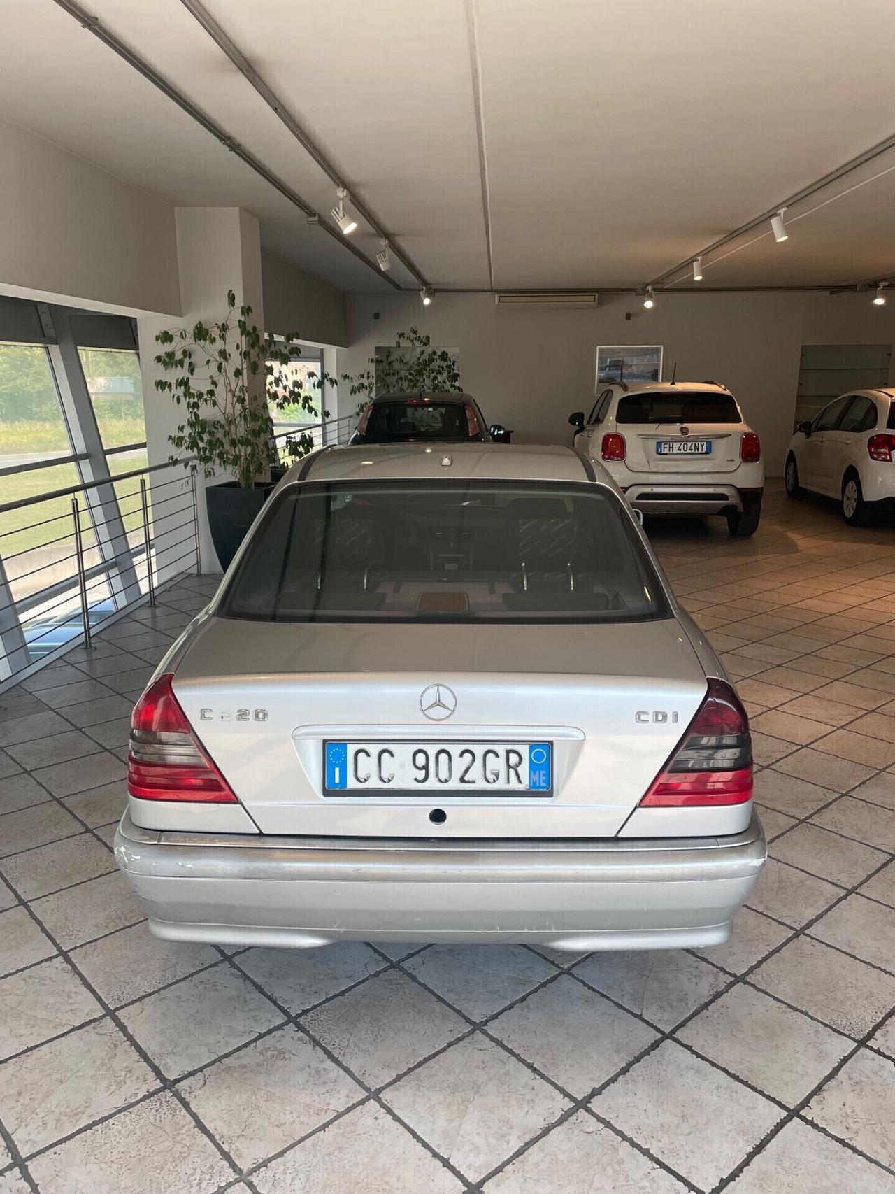 Mercedes-benz C 220 diesel automatica