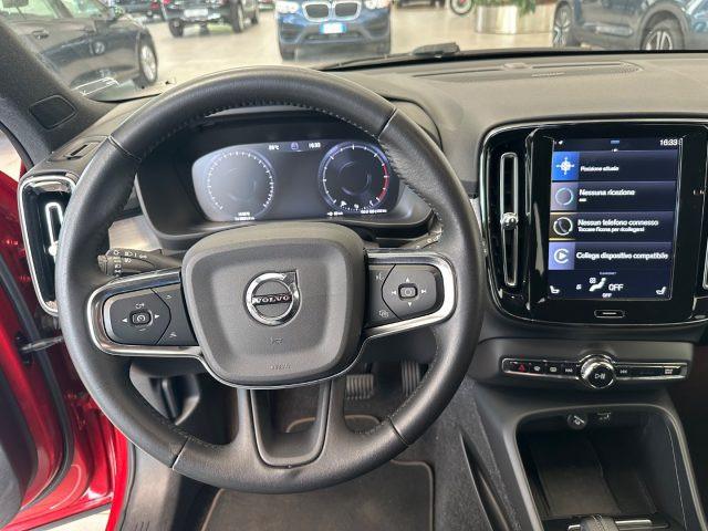 VOLVO XC40 D3 AWD Geartronic Momentum