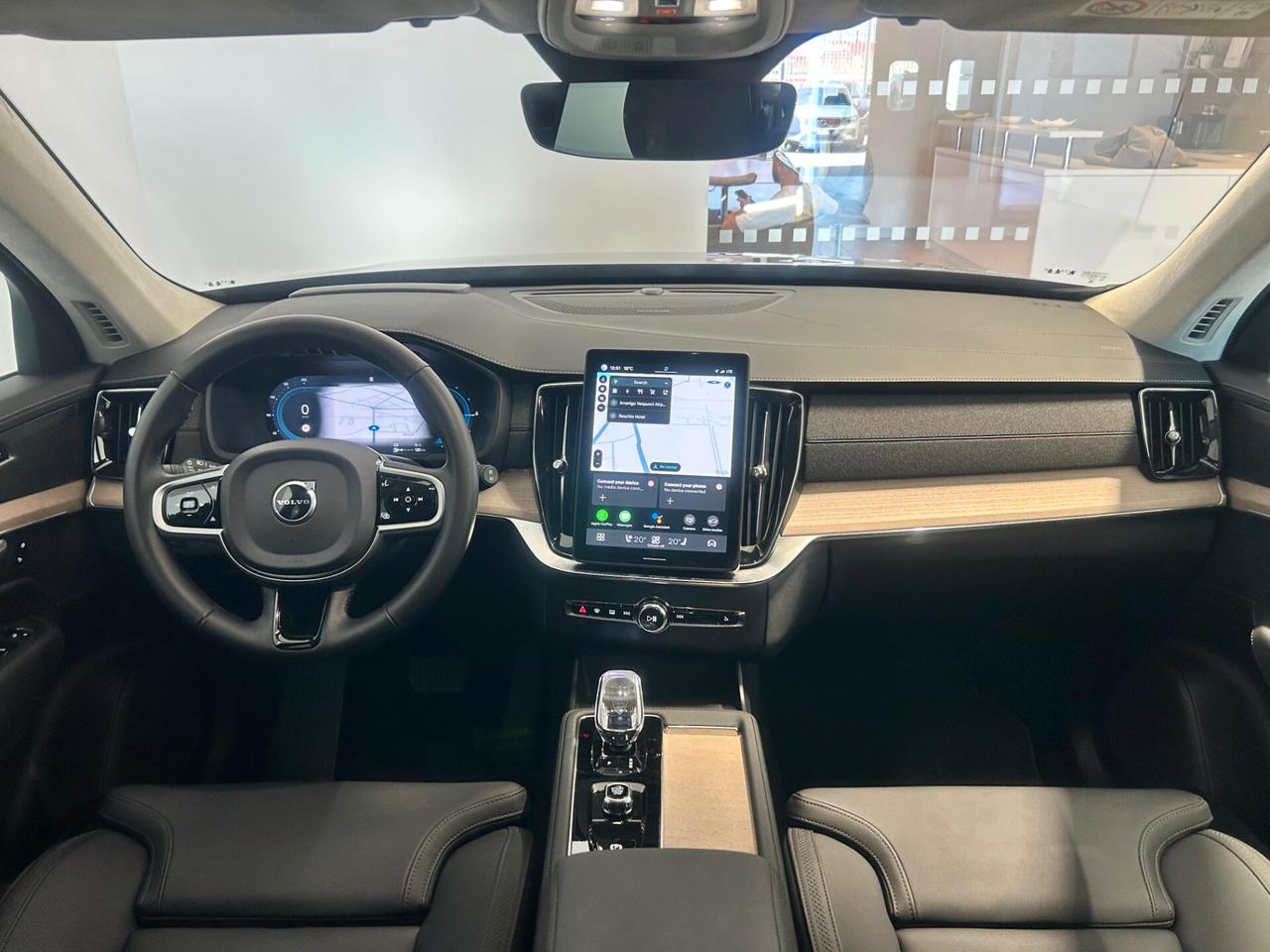 Volvo XC 90 T8 Plug-in hybrid AWD automatico 7 posti Ultra Dark