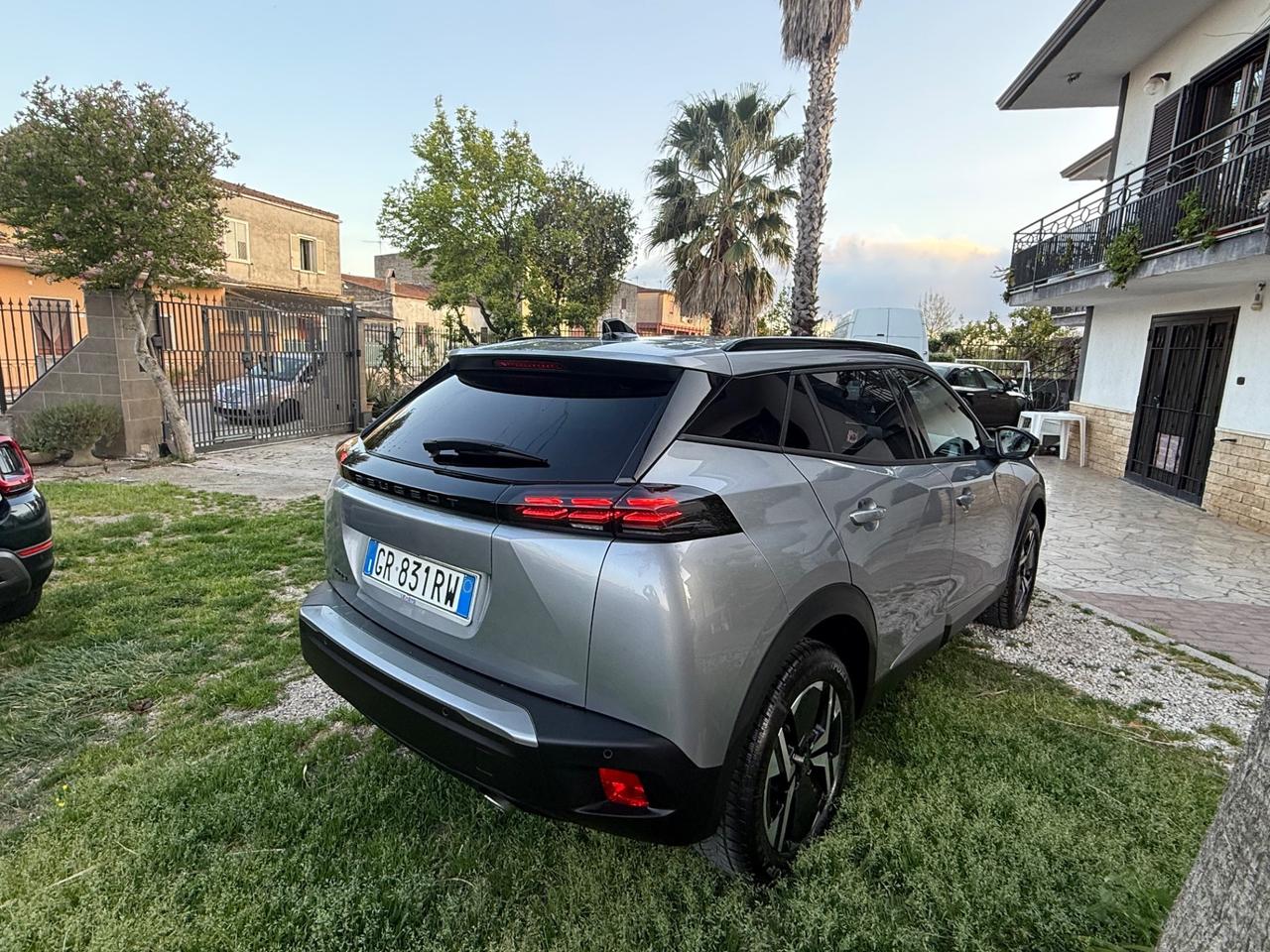 Peugeot 2008 BlueHDi 130 S&S EAT8 Allure