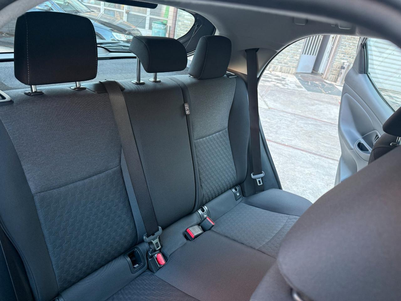 Toyota Yaris 1.0 5 porte Active