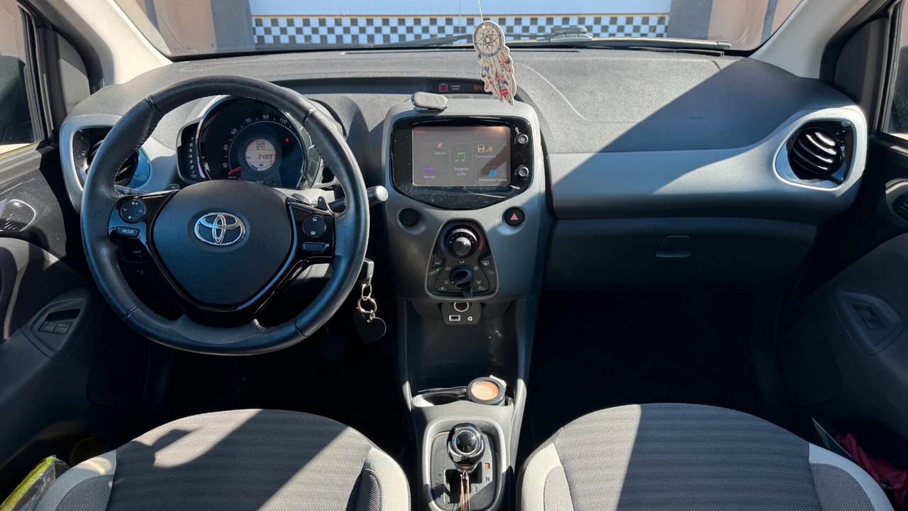 TOYOTA AYGO CONNECT 1.0 72CV 5P - 2020