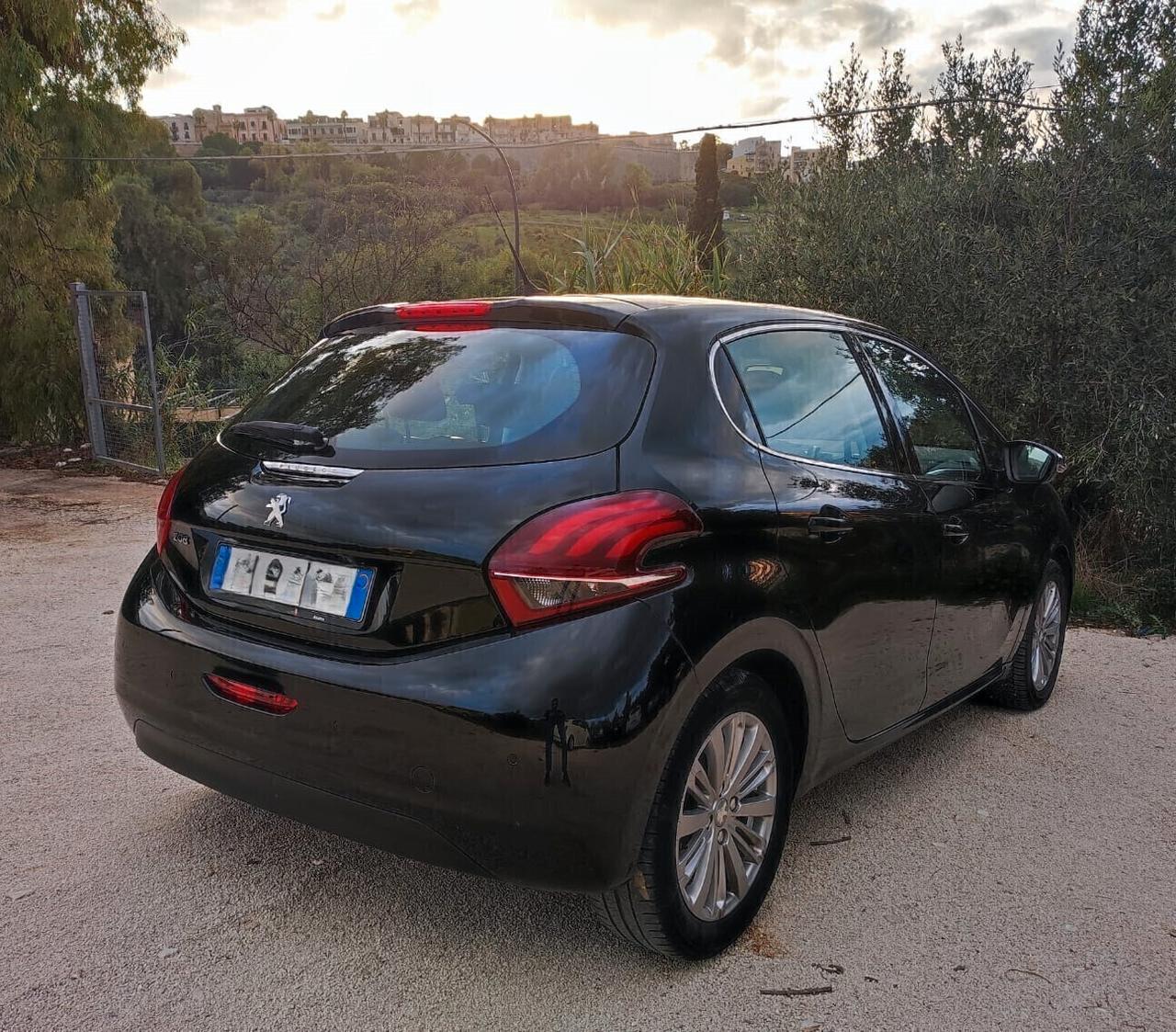 Peugeot 208 PureTech 82 Stop&Start 5 porte Allure