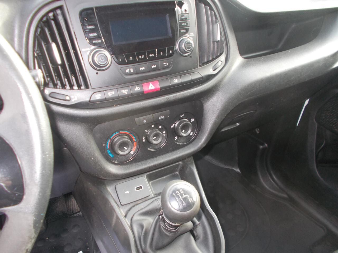 iveco fiat doblo anno 2019 benzina gas