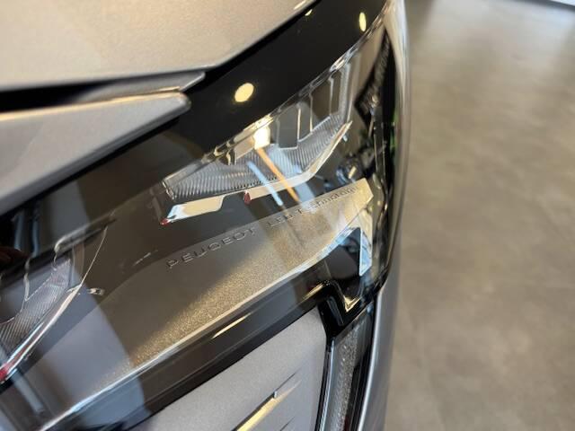 Peugeot 3008 II 1.5 bluehdi Active Business s&s 130cv eat8