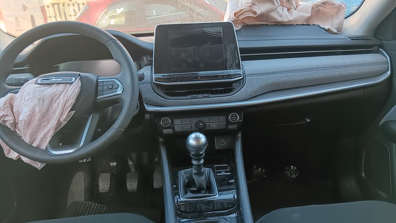 Jeep Compass incidentata sinistrata mondialcars 023