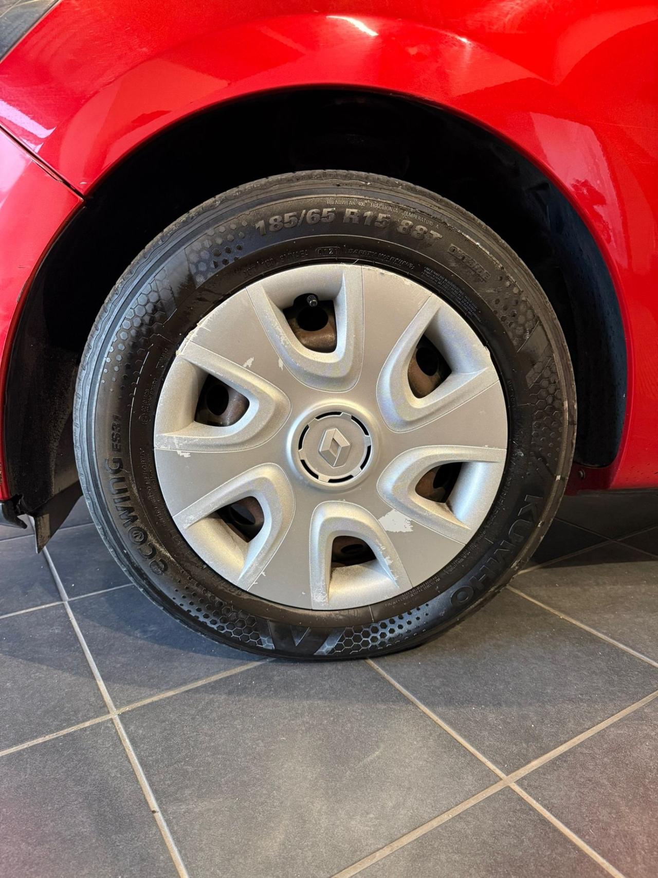 Renault Clio GPL -NEOPATENTATI