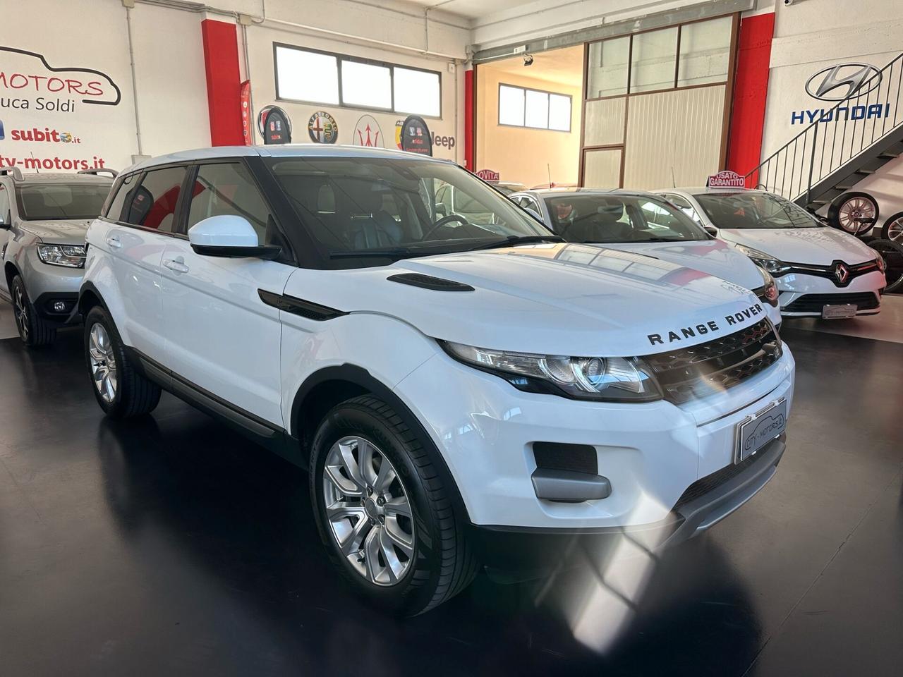 Land Rover Evoque 2.2 Sd4 5p. Pure