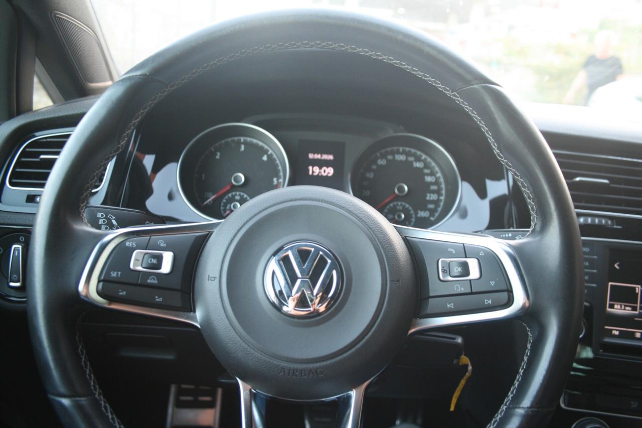 Volkswagen Golf 1.6 TDI 110 CV DSG 5p. R-LINE BlueMotion Technology