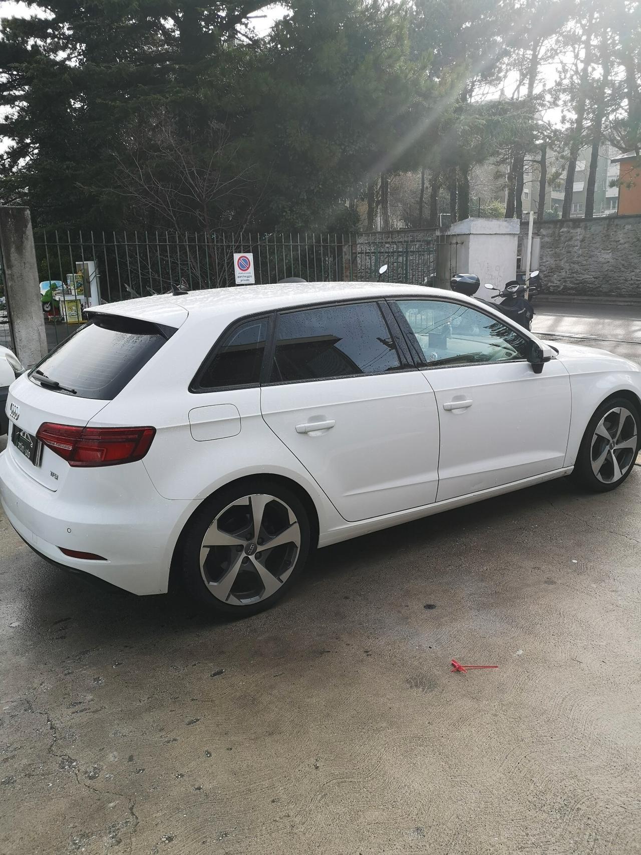 Audi A3 SPB 35 TFSI COD Business - 2018