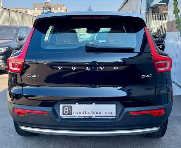 Volvo XC40 D4 AWD Geartronic Momentum