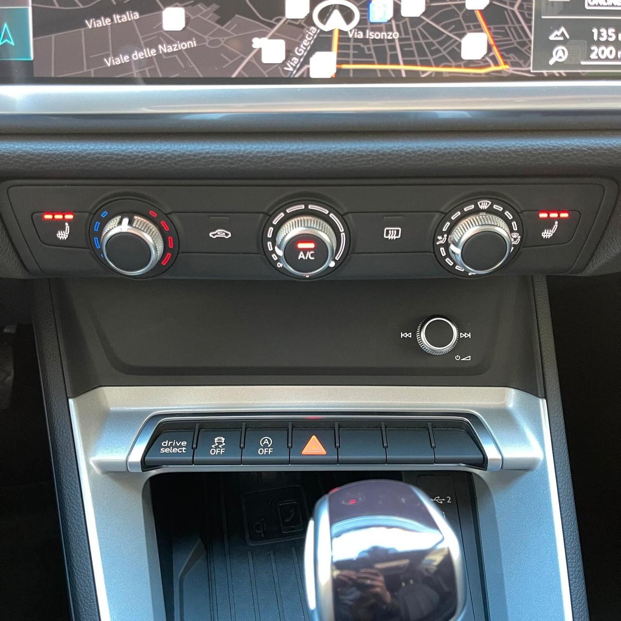 Audi Q3 35 TDI 150cv S-tronic S- line