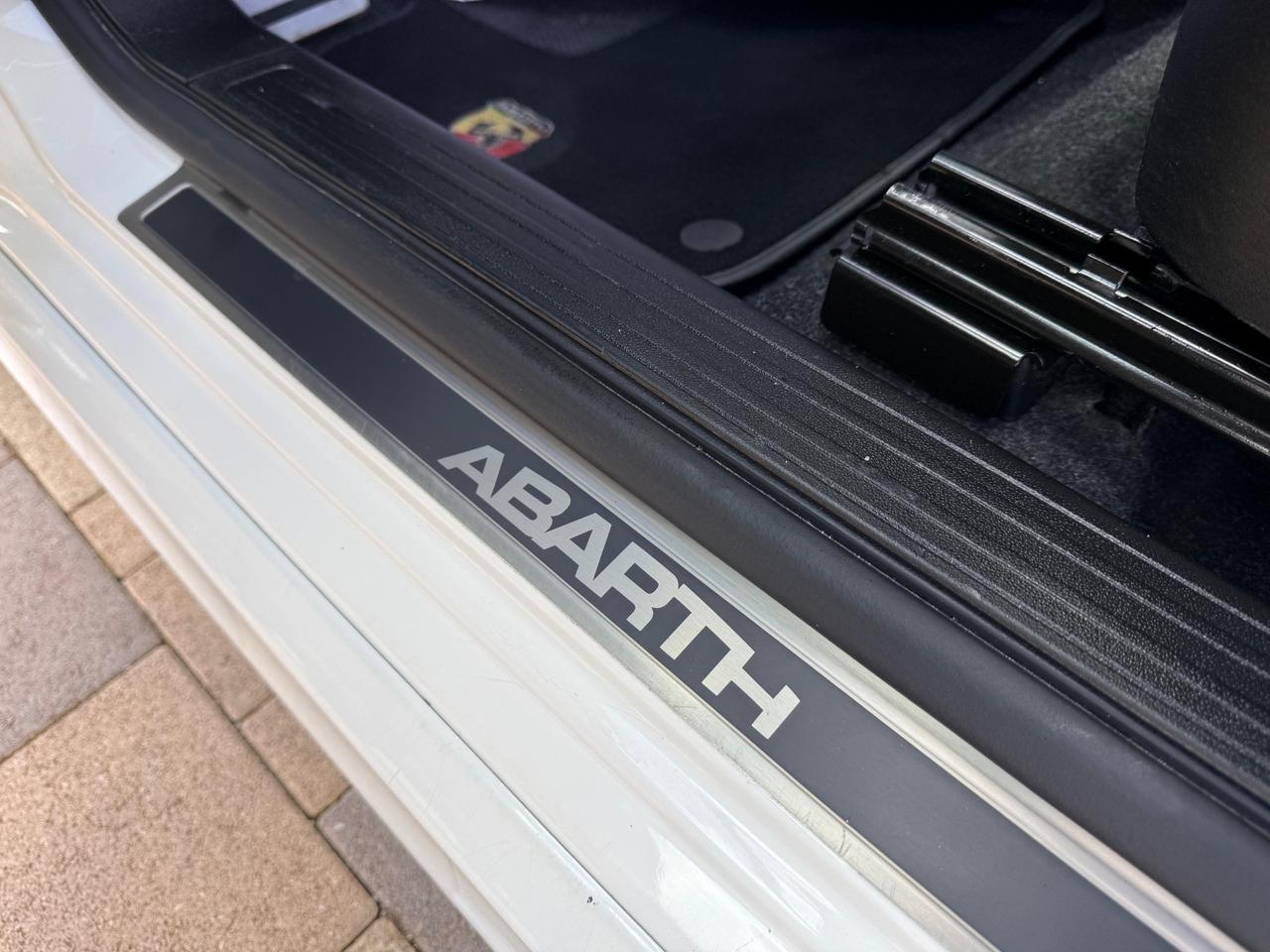 Abarth 595 1.4 Turbo T-Jet 160 CV Pista