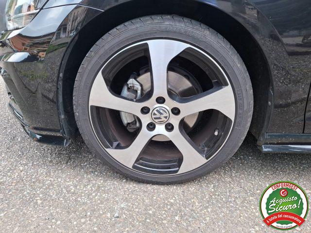 VOLKSWAGEN Golf 1.6 TDI 115 CV 5p. Sport R-LINE BlueMotion Techn.